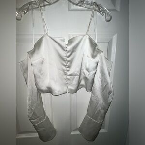 Off the shoulder white cropped blouse size M